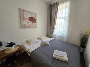 S8 Small studio apartment