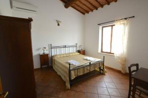Agriturismo Santarcangelo with shared pool and relaxing view