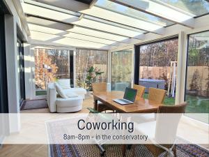 Baham-Apartment Nuernberg - including hot tub, sauna, massage chair, roof terrace, barbecue - metro 15 min, exhibition center 8 min walk