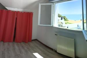 Sea View with beach at 20m Saint-Marc-sur-Mer