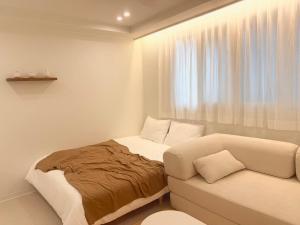 Cozy stay Suwon Haenggung Workshop Street Haengridan-gil for up to 6 people Laundry and dryer Emotional accommodation Family Friends Lovers