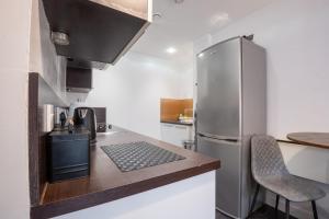 Modern 2-Bed Apartment Near AO Arena and Arndale