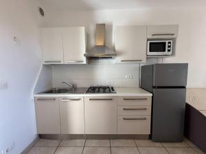 Flat with swimming pool and balcony