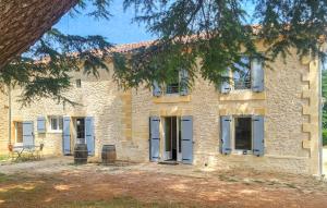 Cozy Home In Montcaret With Wifi