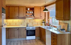 3 Bedroom Cozy Home In Bagenkop