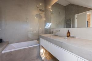 189 - Charming Garden Villa in the Heart of Cascais