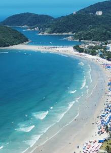 Casa inteira - 5 min da praia a pé