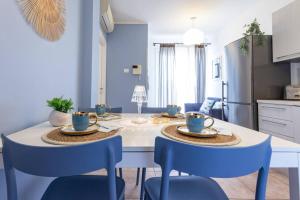 Comfy apartment with shared pool