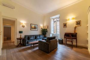 Fontanella Borghese 35 - FromHometoRome