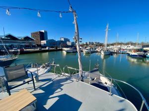 Houseboat - Suite flottante romantique au Port de Bordeaux