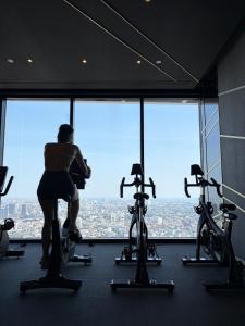 Private skyrise residence not yet fully furnished Thonglor