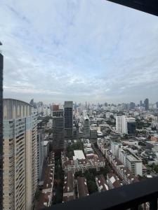 Private skyrise residence not yet fully furnished Thonglor