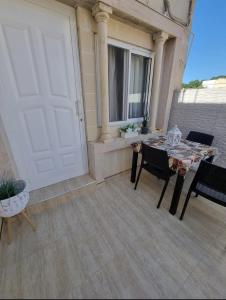Private room with En-Suite close to Valletta