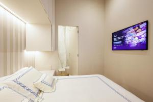 Marcora 6r luxury living apartment in Brera - 15min walk to Duomo