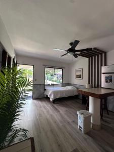 VIP - 7 Master Bedroom Private compound