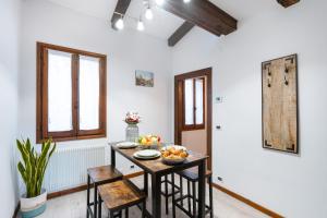 8 mins from San Marco, experience authentic Venice