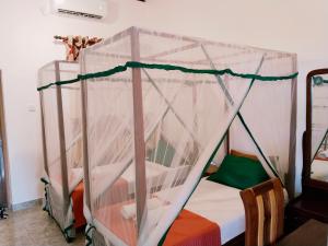 Hot Tuna Surfers Rest Midigama