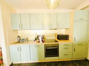 Exclusive 2 bedroom stay in the heat of Luxembourg gare