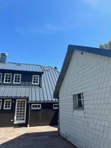 Gemütliches Bauernhaus, direkt am Berg