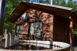 Cabañas y tinajas Rukaleufu