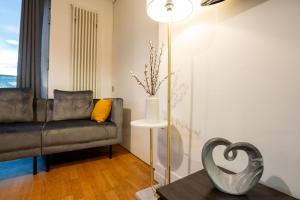 Spacious 2-Bedroom City Centre Apartment with Ensuite