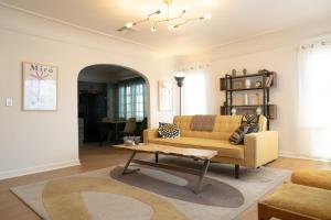 Curated Central Location LA