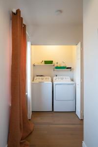 Curated Central Location LA