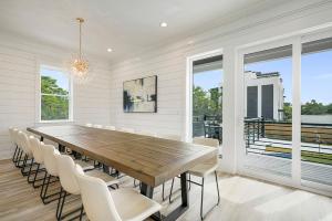 Deja Blue - Luxury Beach House with Private Pool & Rooftop Deck