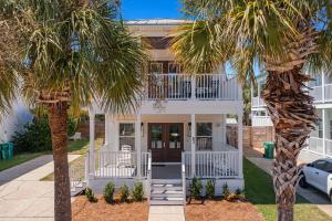 Destined to Be - Beach Cottage with Private Pool & Guest House