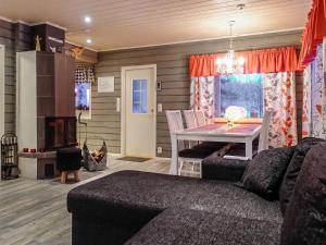 Holiday Home Jäkälätieva by Interhome