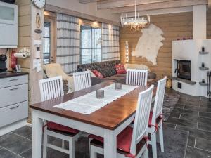 Holiday Home Kesärinne 14 by Interhome