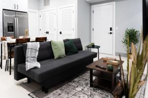 2 Bedroom Apt-City Adventure-Free Parking on Site