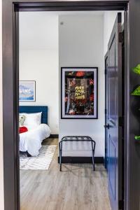 Two Bedrooms with Free Parking Near NYC