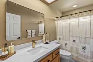 Tropical Vibes Prime La Quinta Location Entertainers Backyard