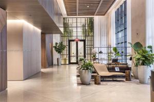 4905 Corner Penthouse with Sunset Views a Pool and Gym in Downtown Miami