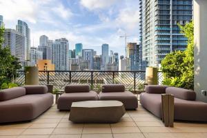 4906 Cityline Penthouse Studio with Balcony a Pool and Gym in Miami Downtown