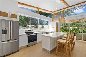 Peaceful Jungle Escape with Private Pool