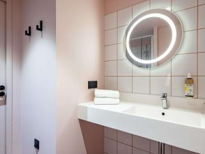 greet Hotel Reims Tinqueux