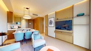 Vacationer Holiday Homes l Elegant 2 Bed l Close to Burj Khalifa l Address Opera