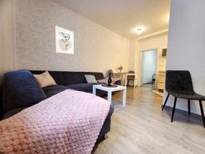 Cozy 2-room apt, Parking nearby