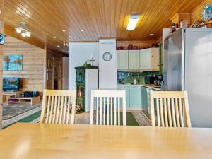 Holiday Home Lomataivas mökki by Interhome