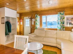 Holiday Home Alppikylä 3a paritalo by Interhome