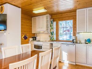 Holiday Home Alppikylä 3a paritalo by Interhome