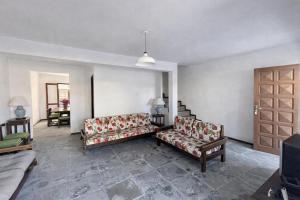 Triplex Townhouse 3 Blocks from the Central Beach