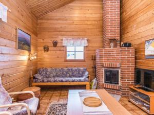 Holiday Home Lomapesä 10a by Interhome