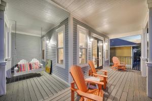 Endless Summer Dream - Cottage Near the Beach with Shared Pool Access