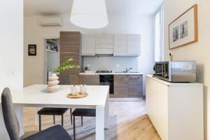 Two-room apartment 5 minutes walk from the historic center