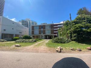 apto para 5 personas punta del este