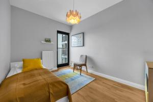 Rydygiera Prestige Suites - 104m2, Parking, Balcony - by Rentujemy