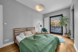 Rydygiera Prestige Suites - 104m2, Parking, Balcony - by Rentujemy